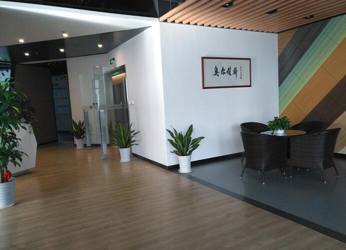 地板的選擇對(duì)阿爾茨海默癥患者的重要性