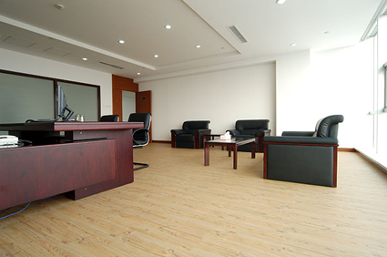 PVC塑膠運(yùn)動(dòng)地板為什么得到了廣泛的應(yīng)用？